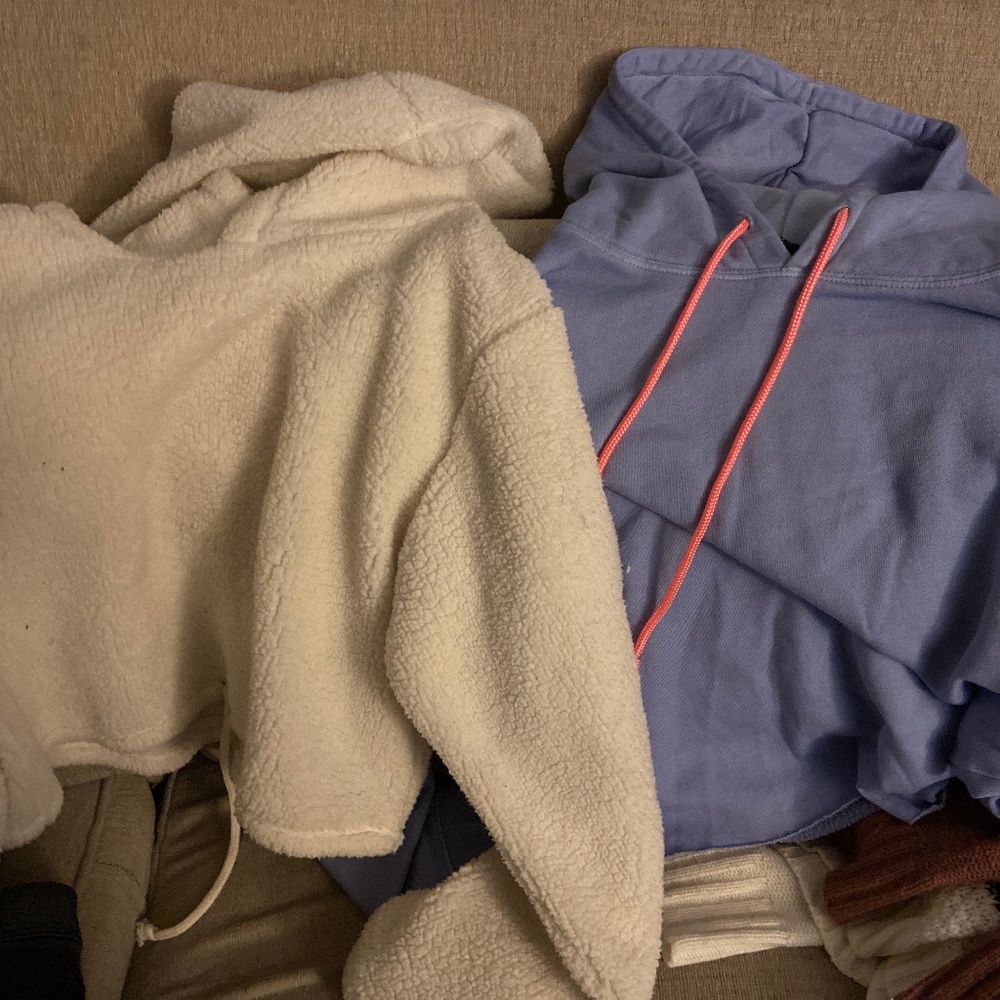 Crop Sweatshirts